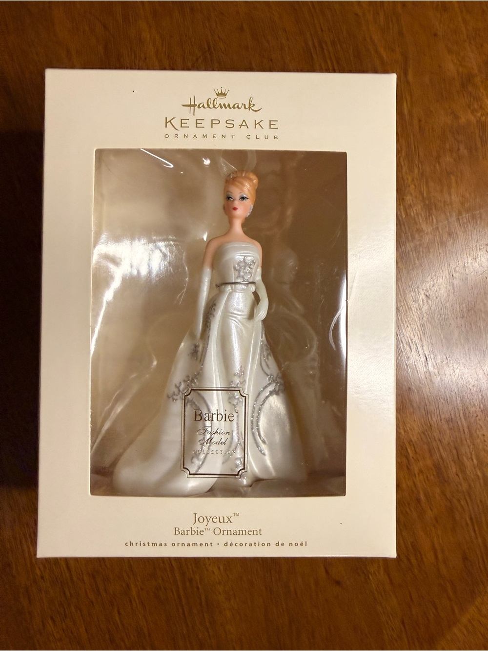 Hallmark Barbie Fashion Model Joyeux 2007 ornament New